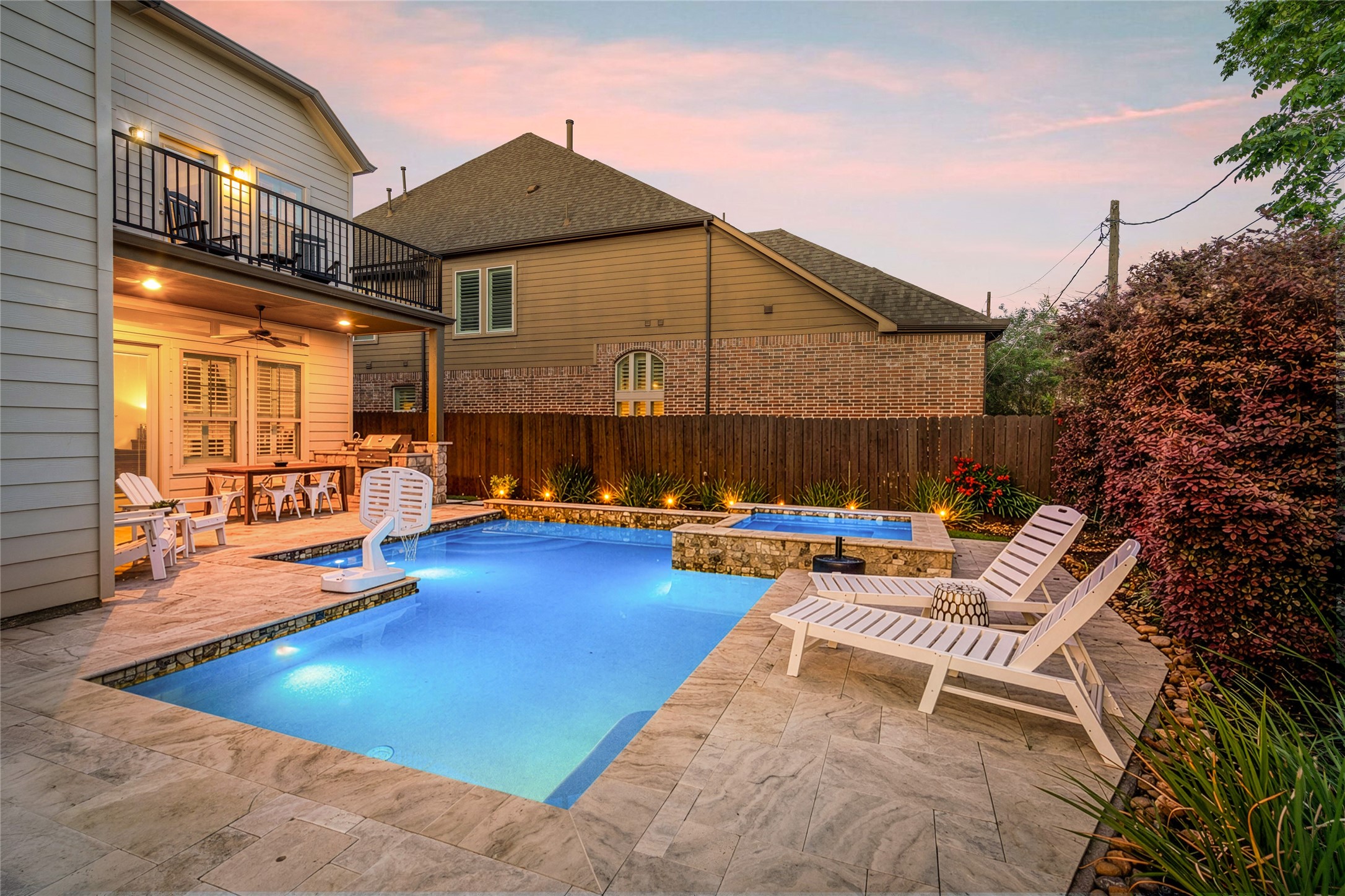  1045 Rosepoint Street - 物件實景