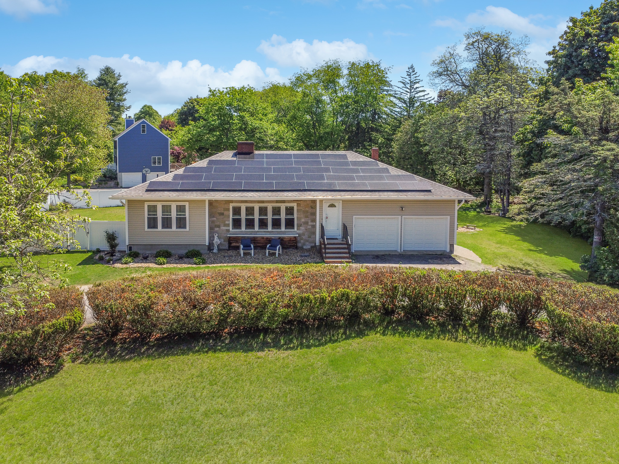 Haverhill, Massachusetts, 01830, United States, 3 Bedrooms Bedrooms, ,2 BathroomsBathrooms,Residential,For Sale,2048999