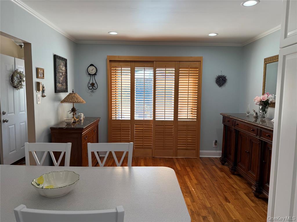 Bayside, New York, 11360, United States, 3 Bedrooms Bedrooms, ,3 BathroomsBathrooms,Residential,For Sale,1937207