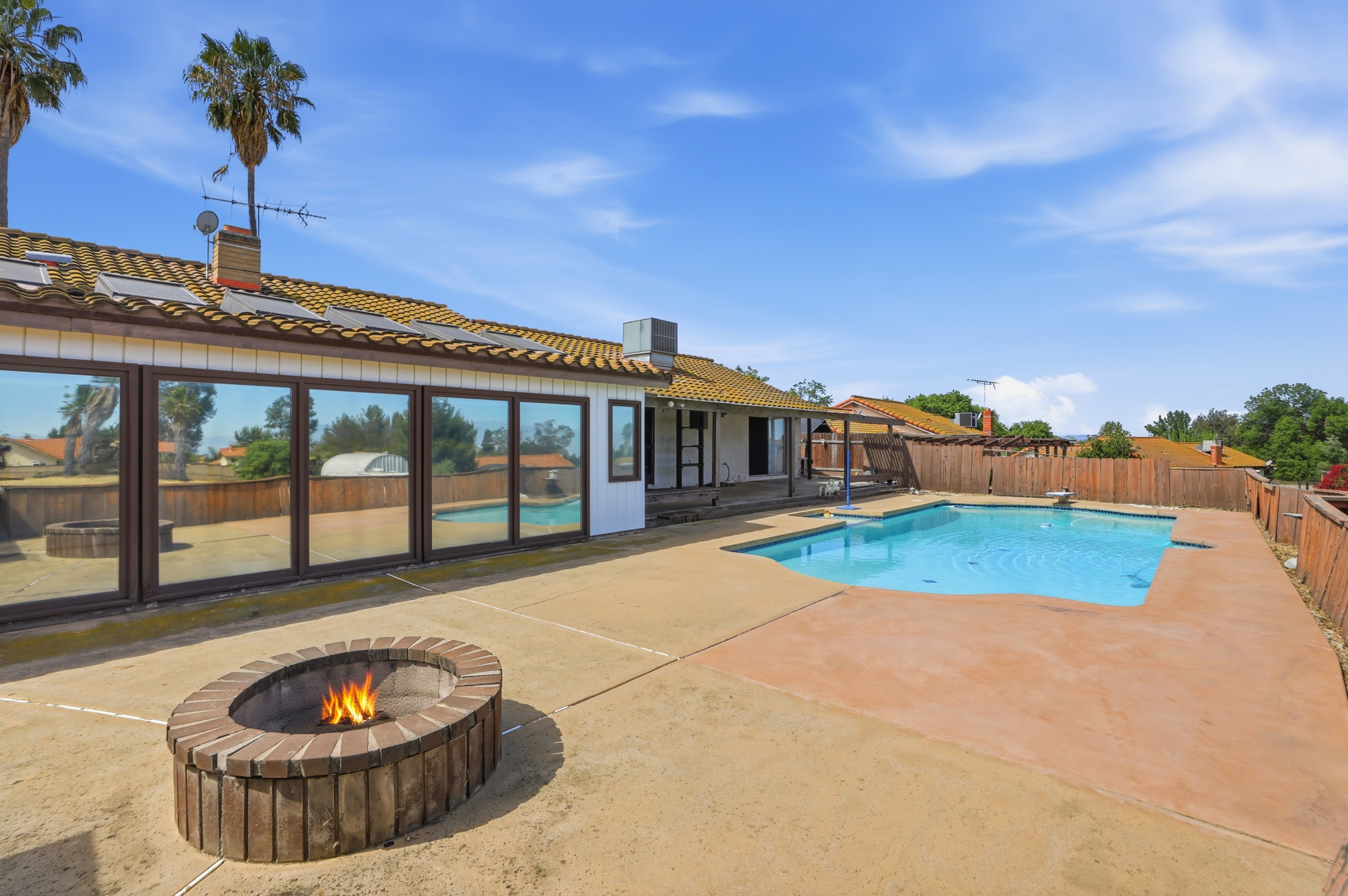  17652 Calle Del Corral, Riverside, CA 92504 - 物件實景