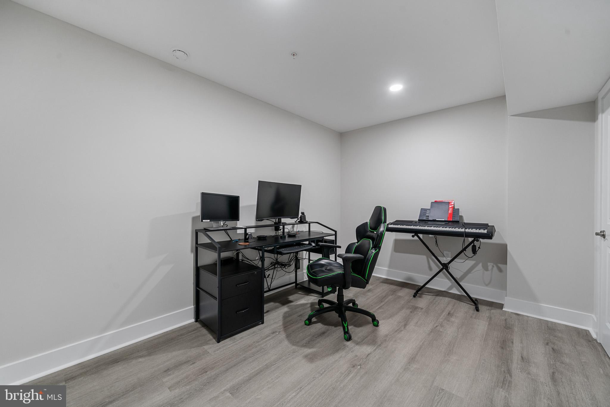 White Plains, Maryland, 20695, United States, 5 Bedrooms Bedrooms, ,5 BathroomsBathrooms,Residential,For Sale,1921773