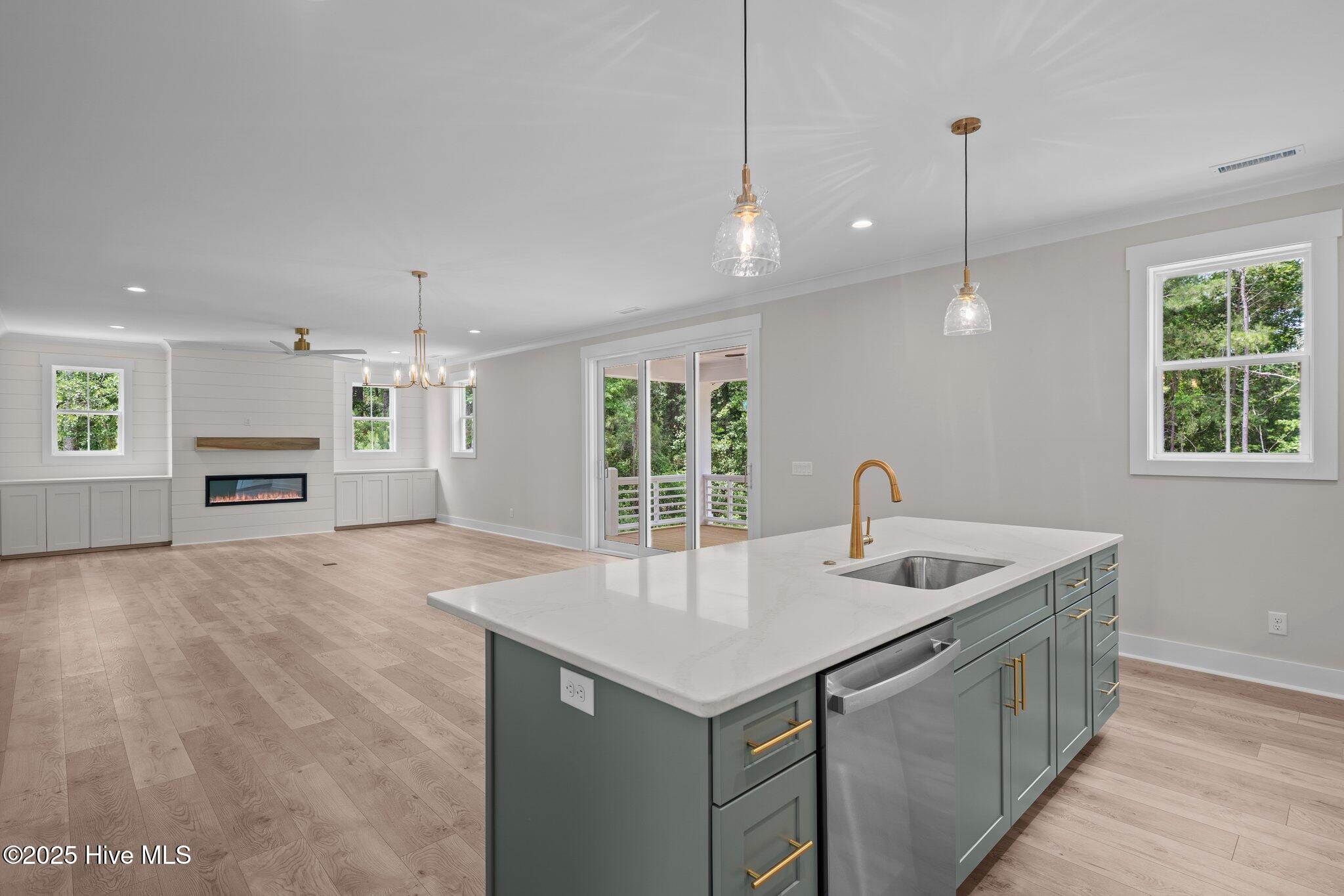 Wilmington, North Carolina, 28411, United States, 4 Bedrooms Bedrooms, ,4 BathroomsBathrooms,Residential,For Sale,1979455