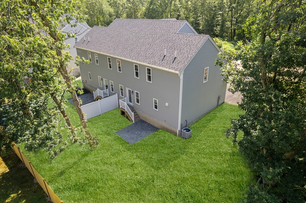 Worcester, Massachusetts, 01606, United States, 3 Bedrooms Bedrooms, ,3 BathroomsBathrooms,Residential,For Sale,1905878