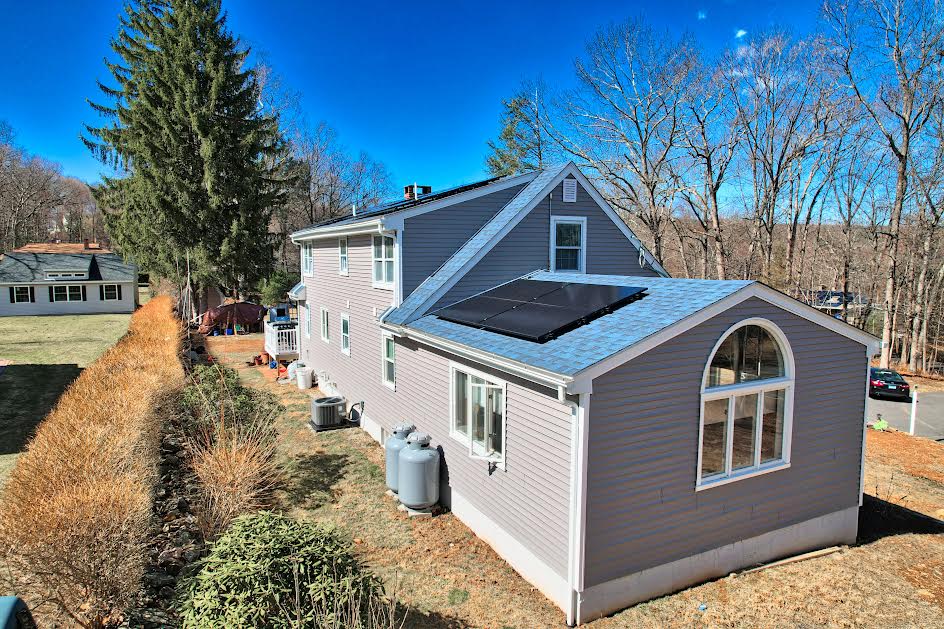 Farmington, Connecticut, 06032, United States, 4 Bedrooms Bedrooms, ,3 BathroomsBathrooms,Residential,For Sale,1974620