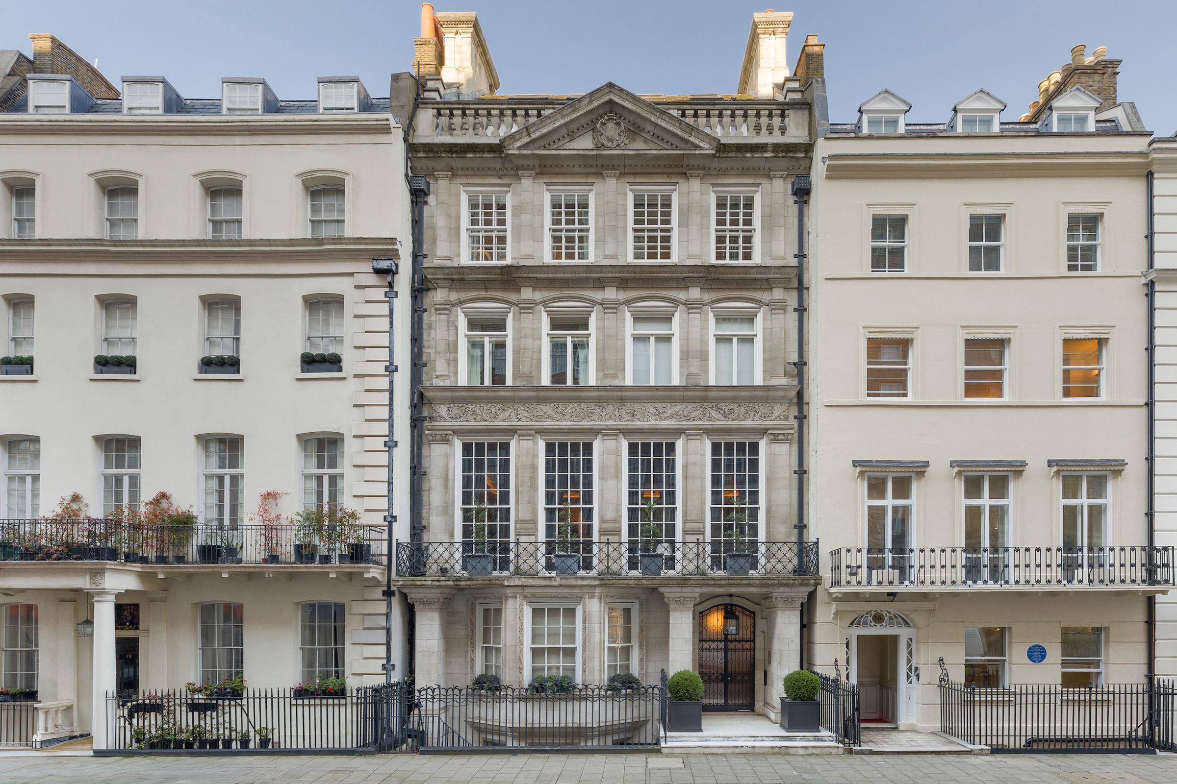 Exceptional Trophy Duplex Apartment in the heart of Mayfair 