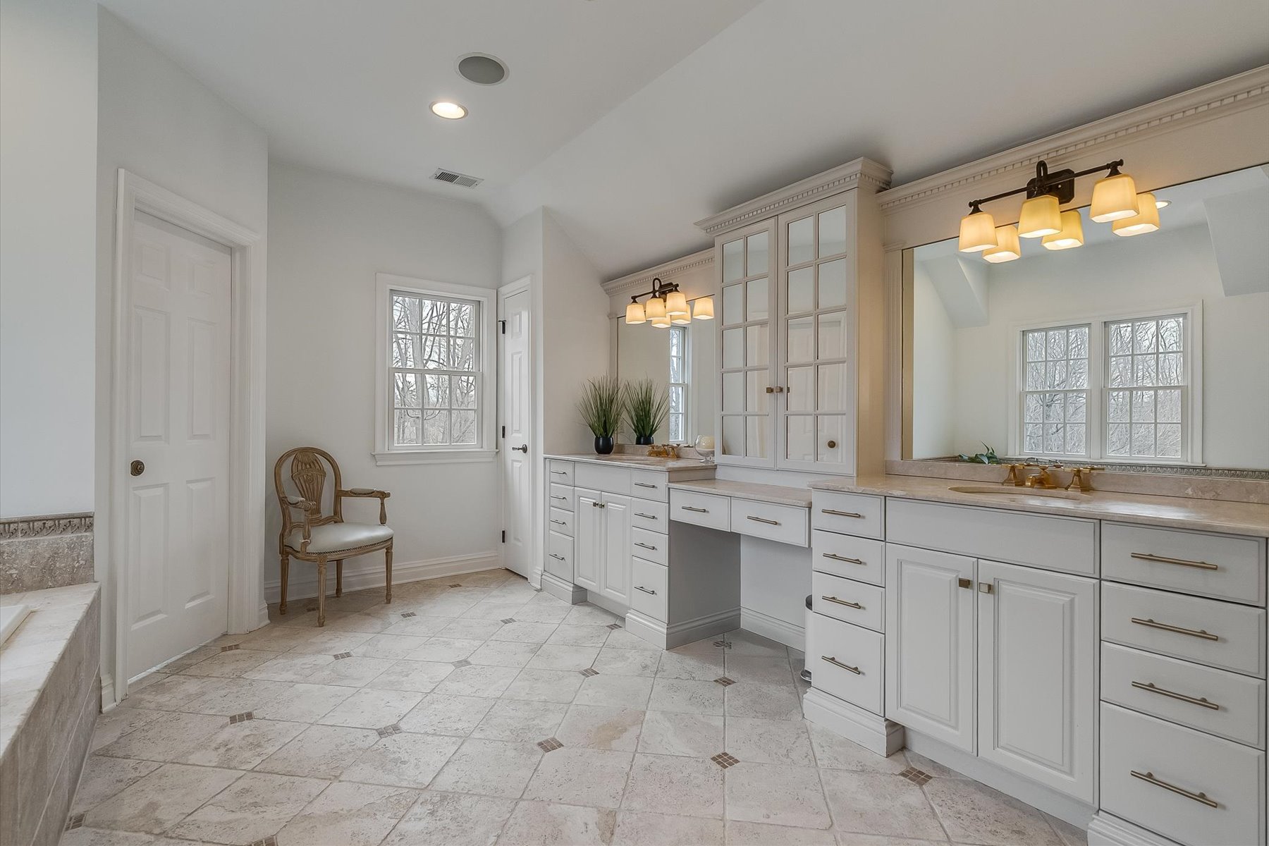  Custom Estate Home on Five Stunning Acres - 物件實景