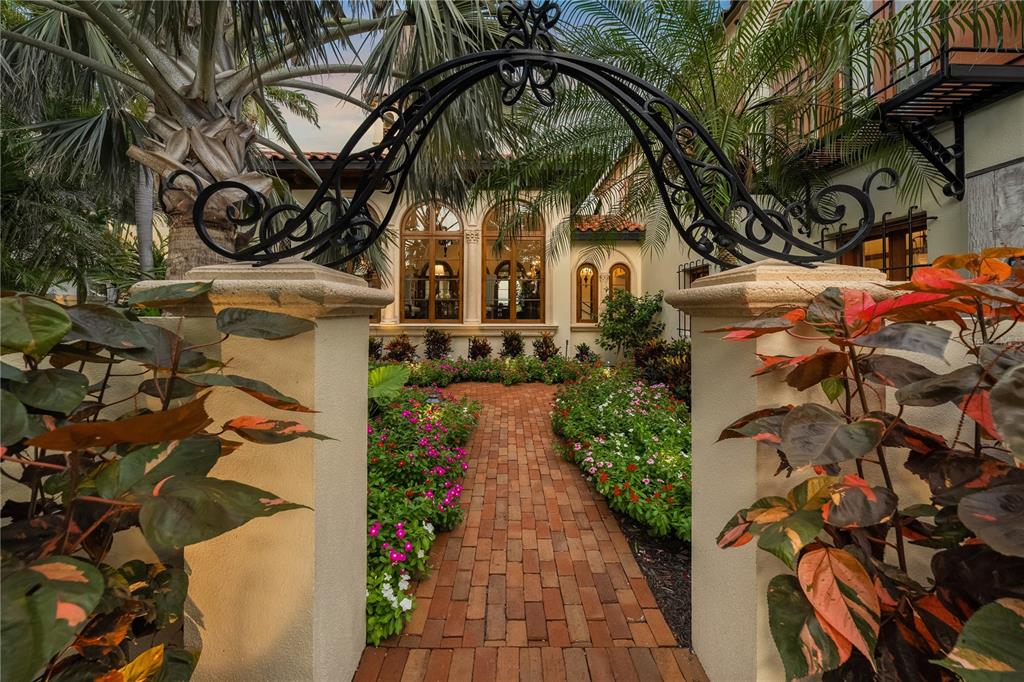Sarasota, Florida, 34236, United States, 5 Bedrooms Bedrooms, ,7 BathroomsBathrooms,Residential,For Sale,1913430