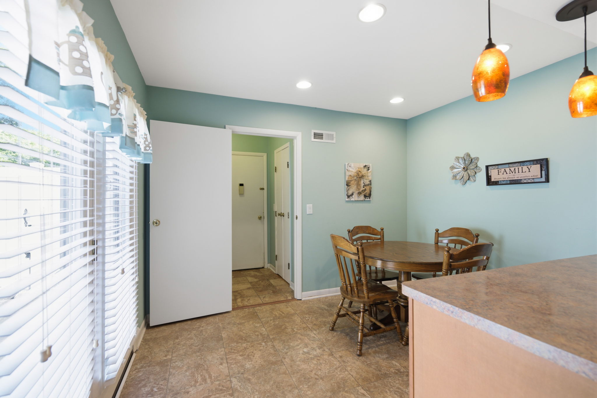  2 Boxwood Court, Cincinnati, OH 45246 - 物件實景