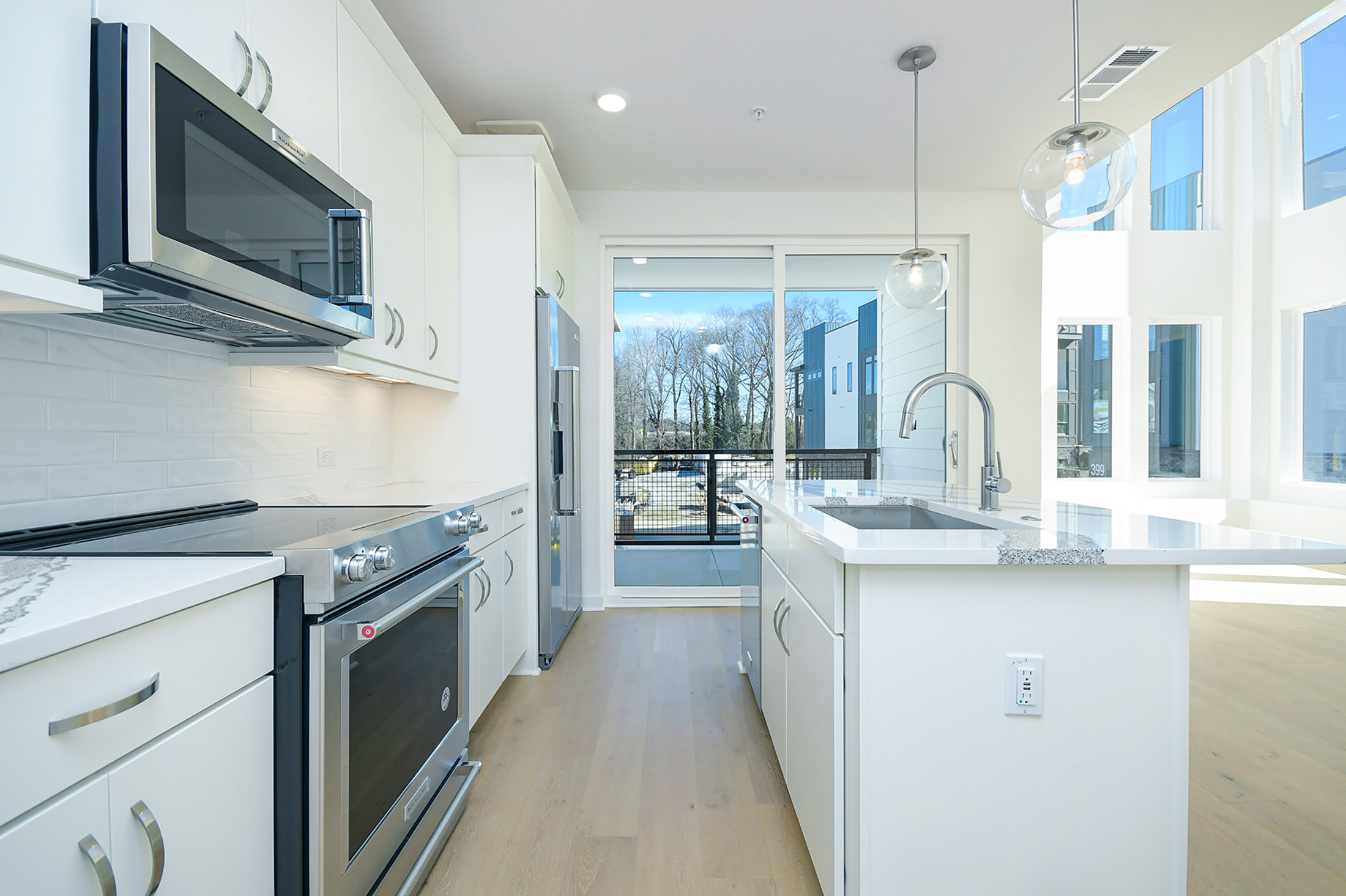  modern luxury in the heart of grant  park - 物件實景