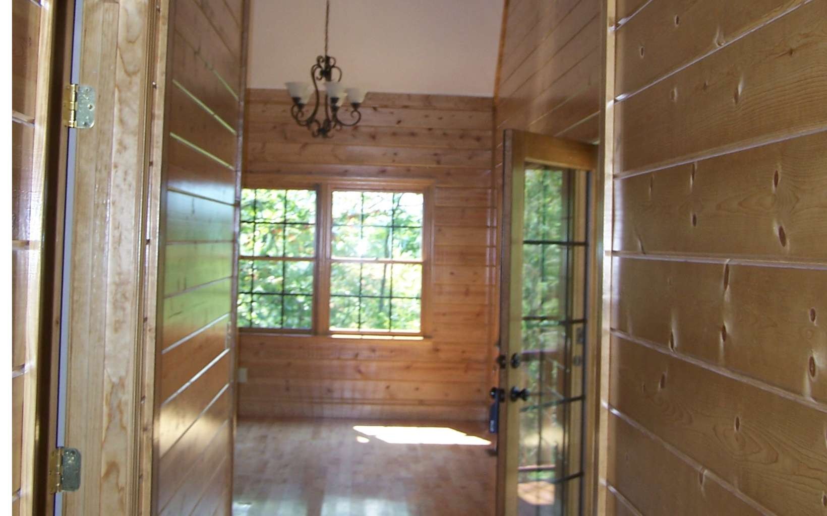 Hiawassee, Georgia, 30546, United States, 3 Bedrooms Bedrooms, ,3 BathroomsBathrooms,Residential,For Sale,1944603