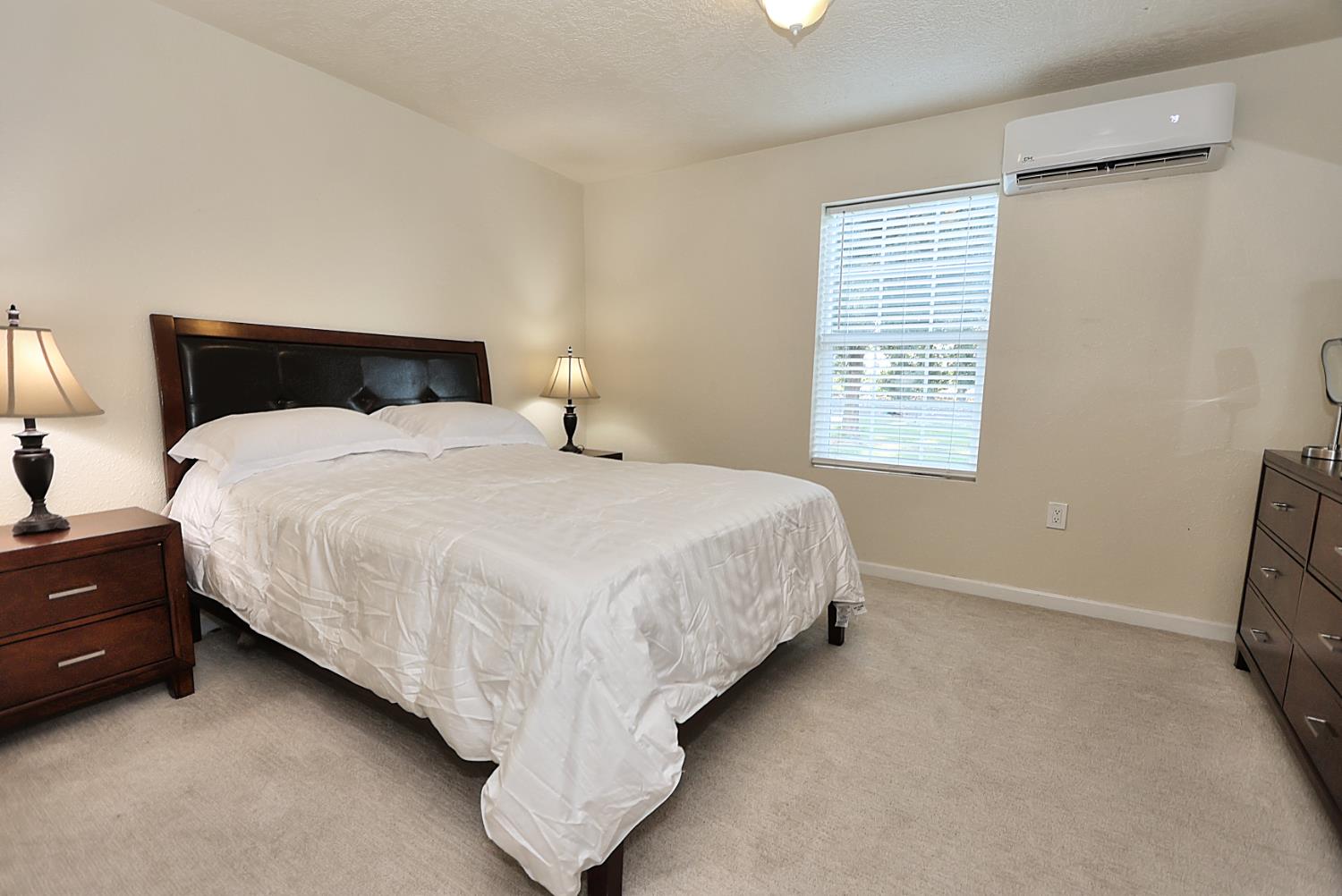 Walnut Grove, California, 95690, United States, 5 Bedrooms Bedrooms, ,3 BathroomsBathrooms,Residential,For Sale,1957042