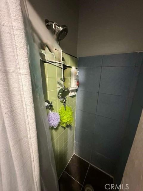 South Gate, California, 90280, United States, 4 Bedrooms Bedrooms, ,Residential,For Sale,1986153