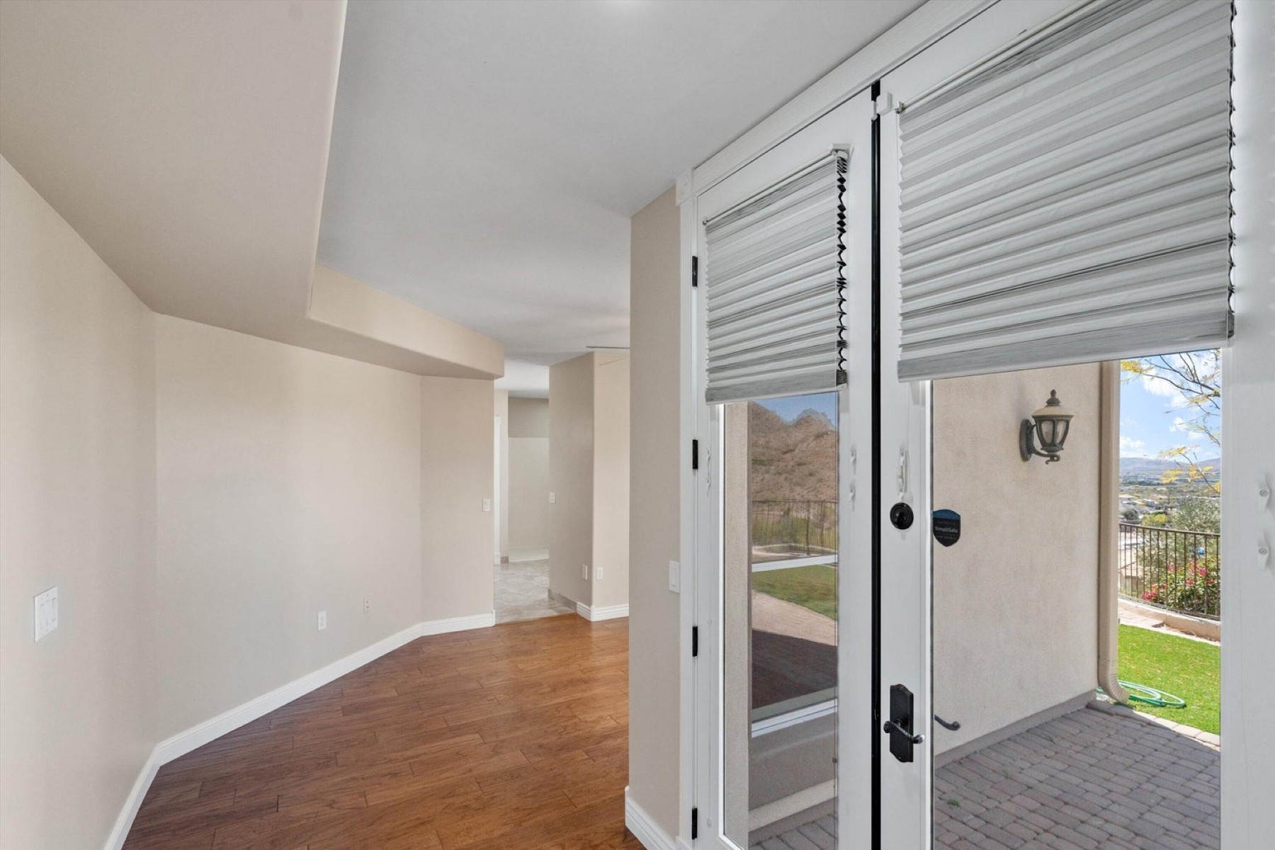  619 E Briles Road ¦Phoenix, AZ - 物件實景