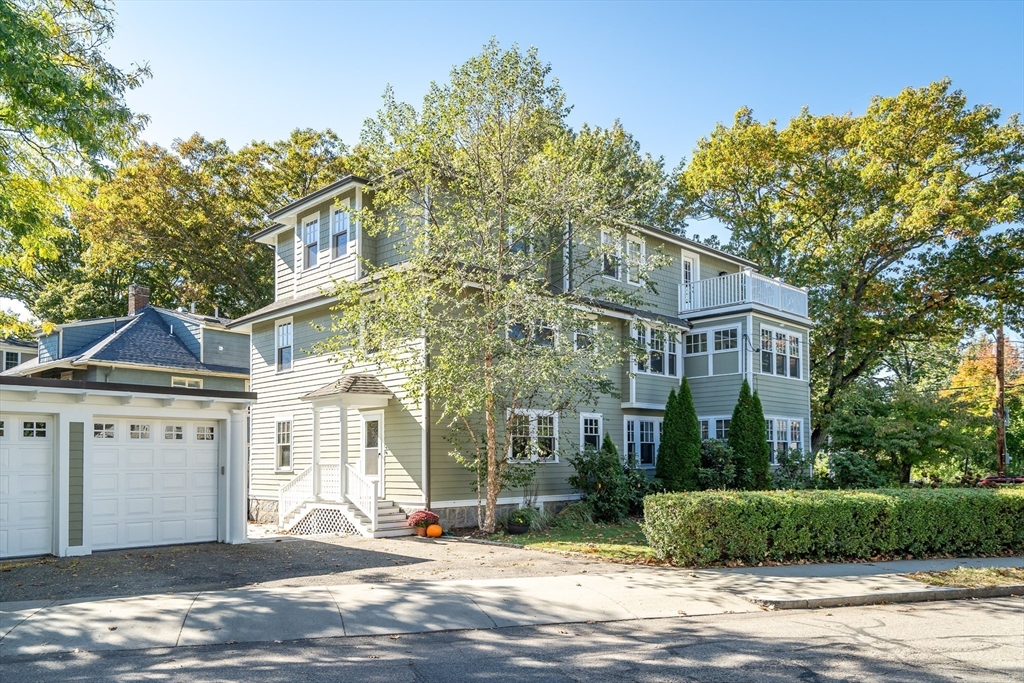 Brookline, Massachusetts, 02445, United States, 10 Bedrooms Bedrooms, ,4 BathroomsBathrooms,Residential,For Sale,1911377