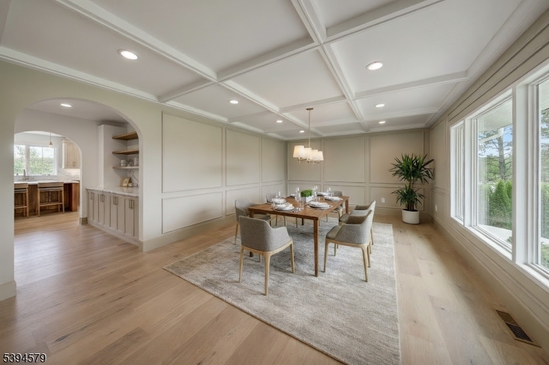 North Caldwell Boro, New Jersey, 07006, United States, 5 Bedrooms Bedrooms, ,5 BathroomsBathrooms,Residential,For Sale,1994766