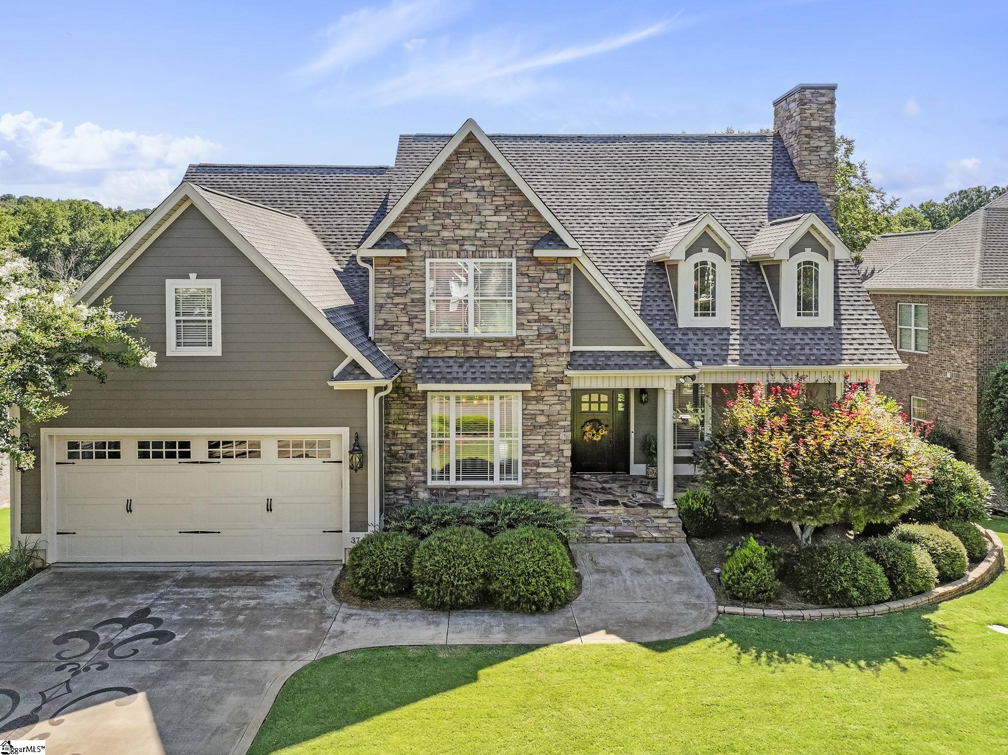 Inman, South Carolina, 29349, United States, 4 Bedrooms Bedrooms, ,3 BathroomsBathrooms,Residential,For Sale,1897107