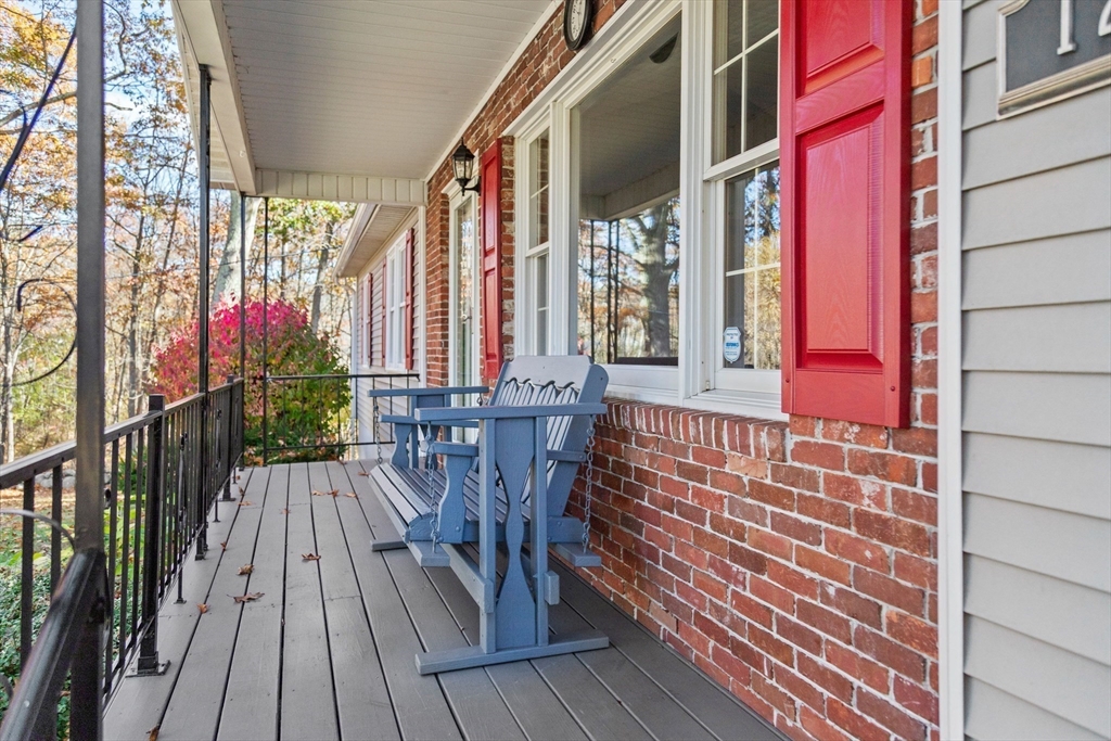 Methuen, Massachusetts, 01844, United States, 3 Bedrooms Bedrooms, ,1 BathroomBathrooms,Residential,For Sale,1981024