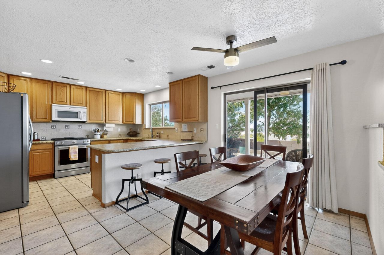 Albuquerque, New Mexico, 87122, United States, 4 Bedrooms Bedrooms, ,3 BathroomsBathrooms,Residential,For Sale,1964200