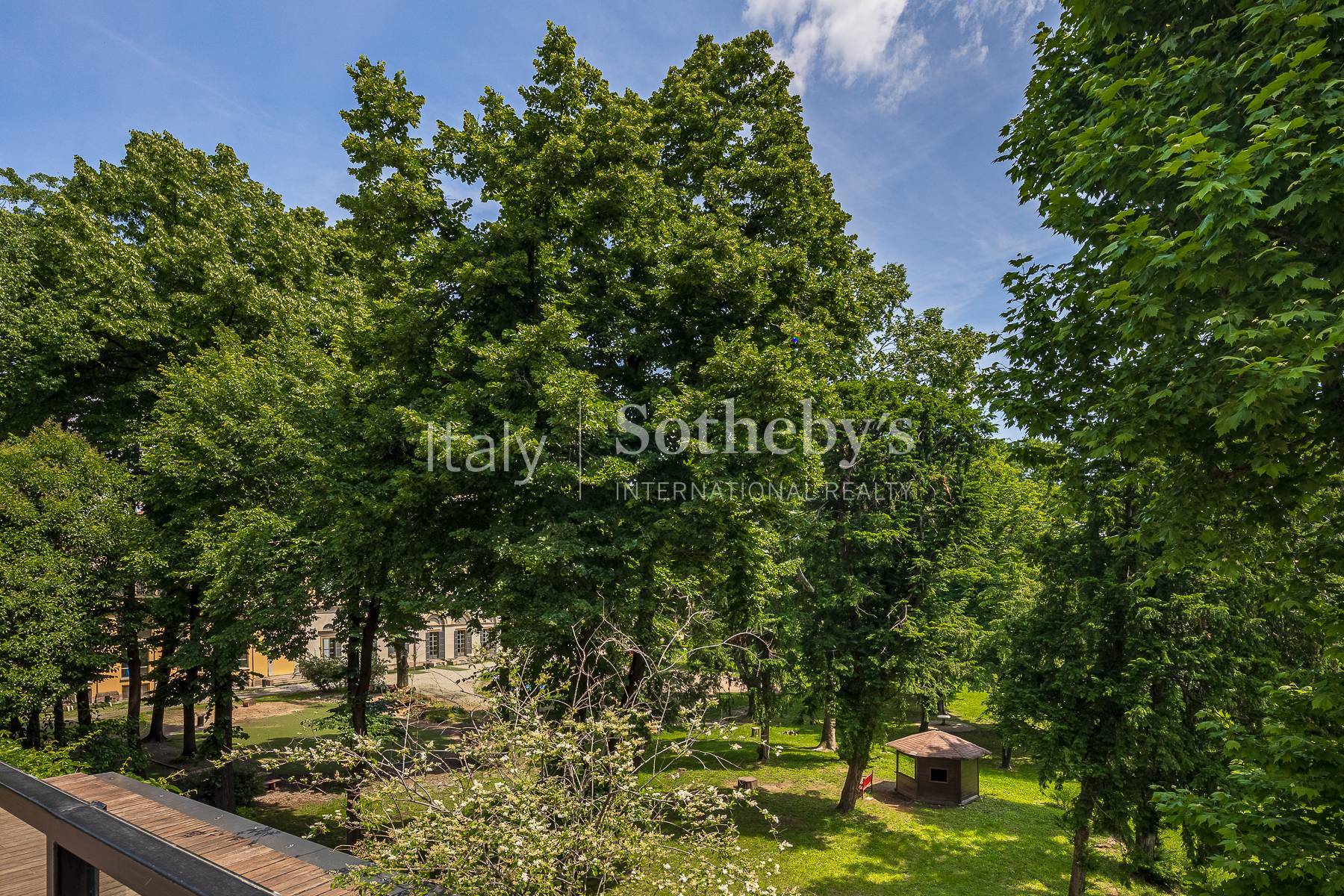  Independent property surrounded by greenery in the center of Milan - 物件實景