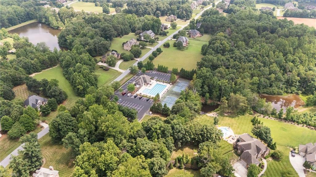 Kernersville, North Carolina, 27284, United States, 4 Bedrooms Bedrooms, ,3 BathroomsBathrooms,Residential,For Sale,1890239