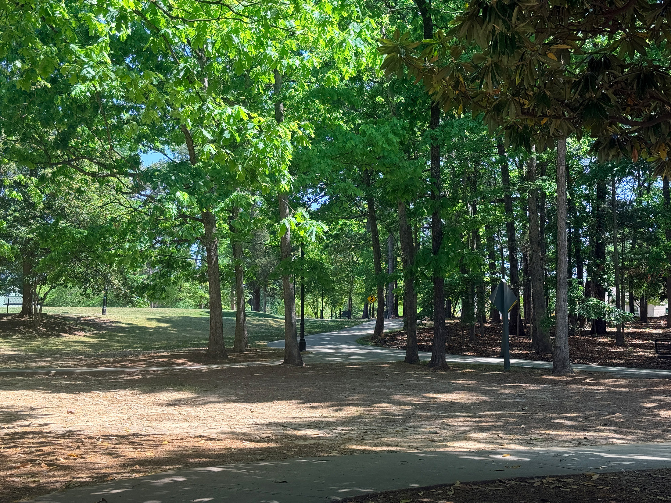  Standout Home in the Beloved Dunwoody North Neighborhood - 物件實景