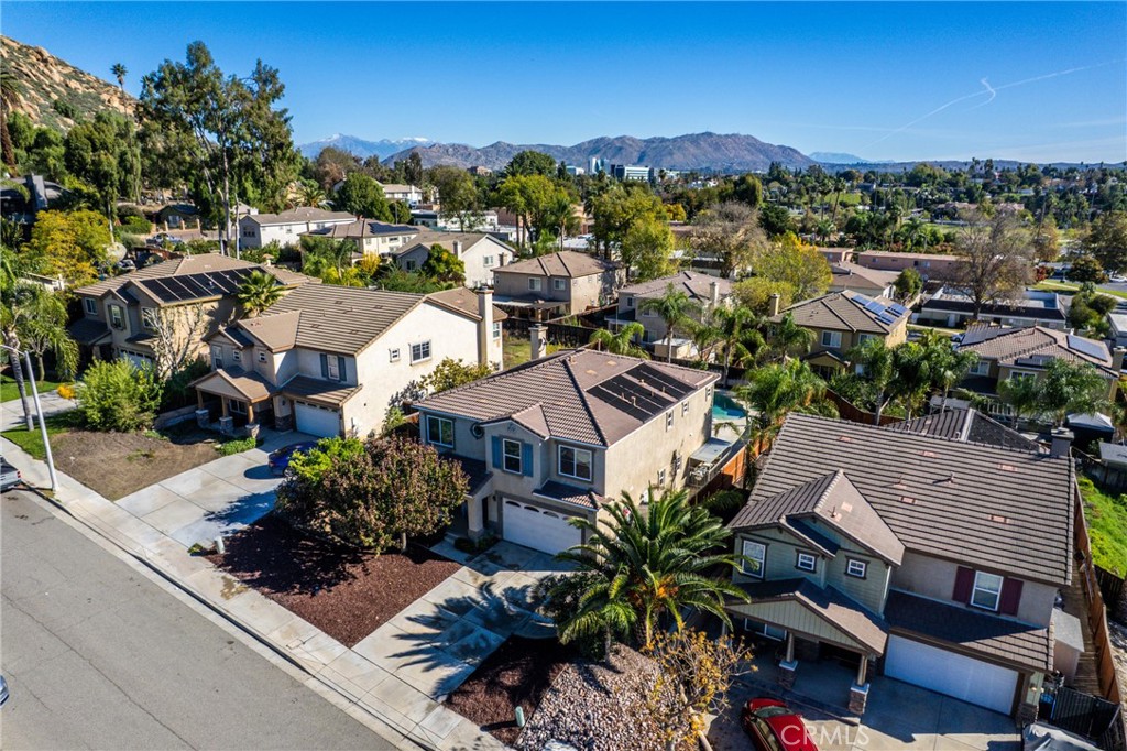 Riverside, California, 92501, United States, 5 Bedrooms Bedrooms, ,3 BathroomsBathrooms,Residential,For Sale,2003384