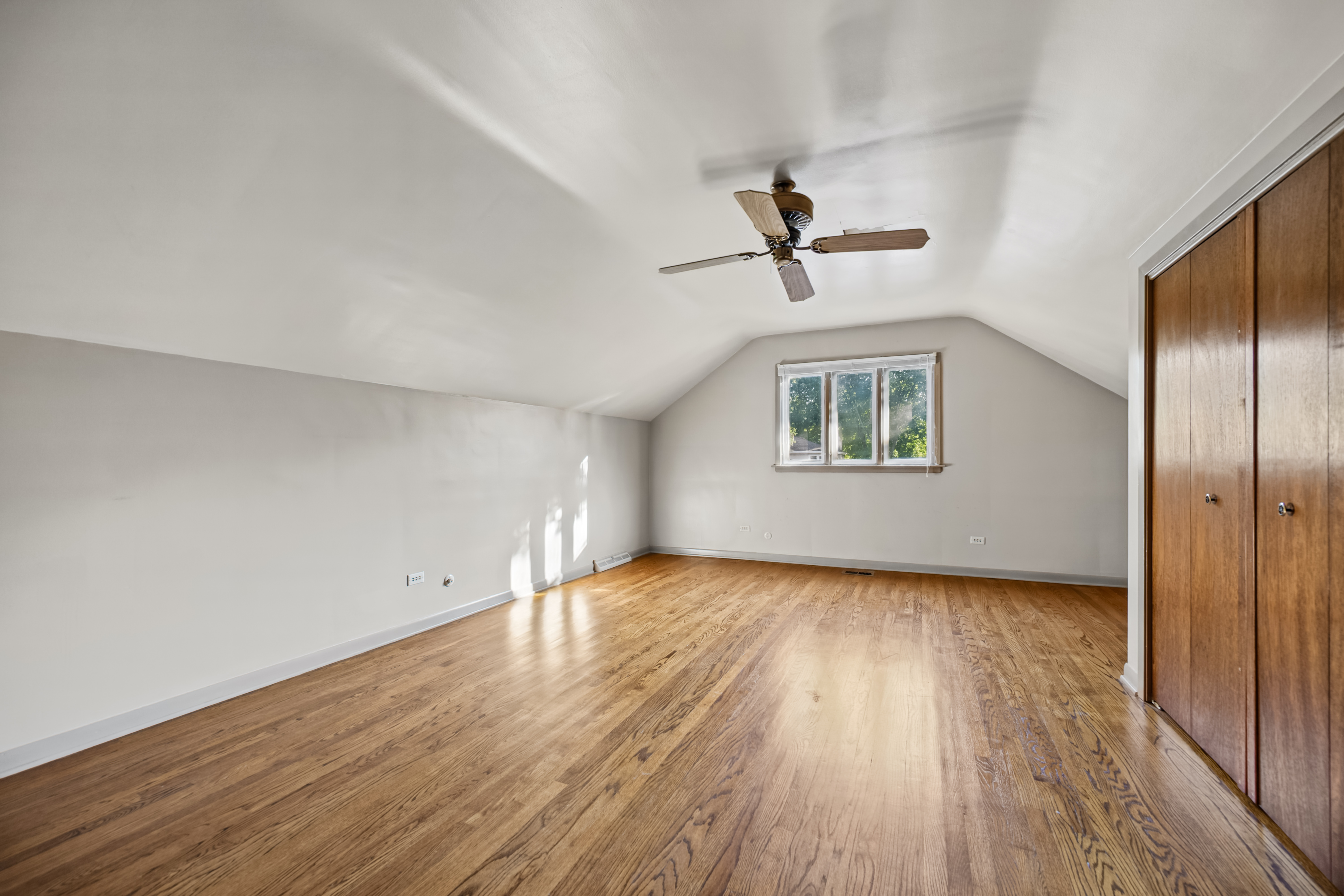  An Exceptional Opportunity Awaits at 2720 Appletree Lane in Northbrook - 物件實景