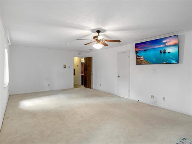 Henderson, Texas, 75652, United States, 3 Bedrooms Bedrooms, ,3 BathroomsBathrooms,Residential,For Sale,1820129