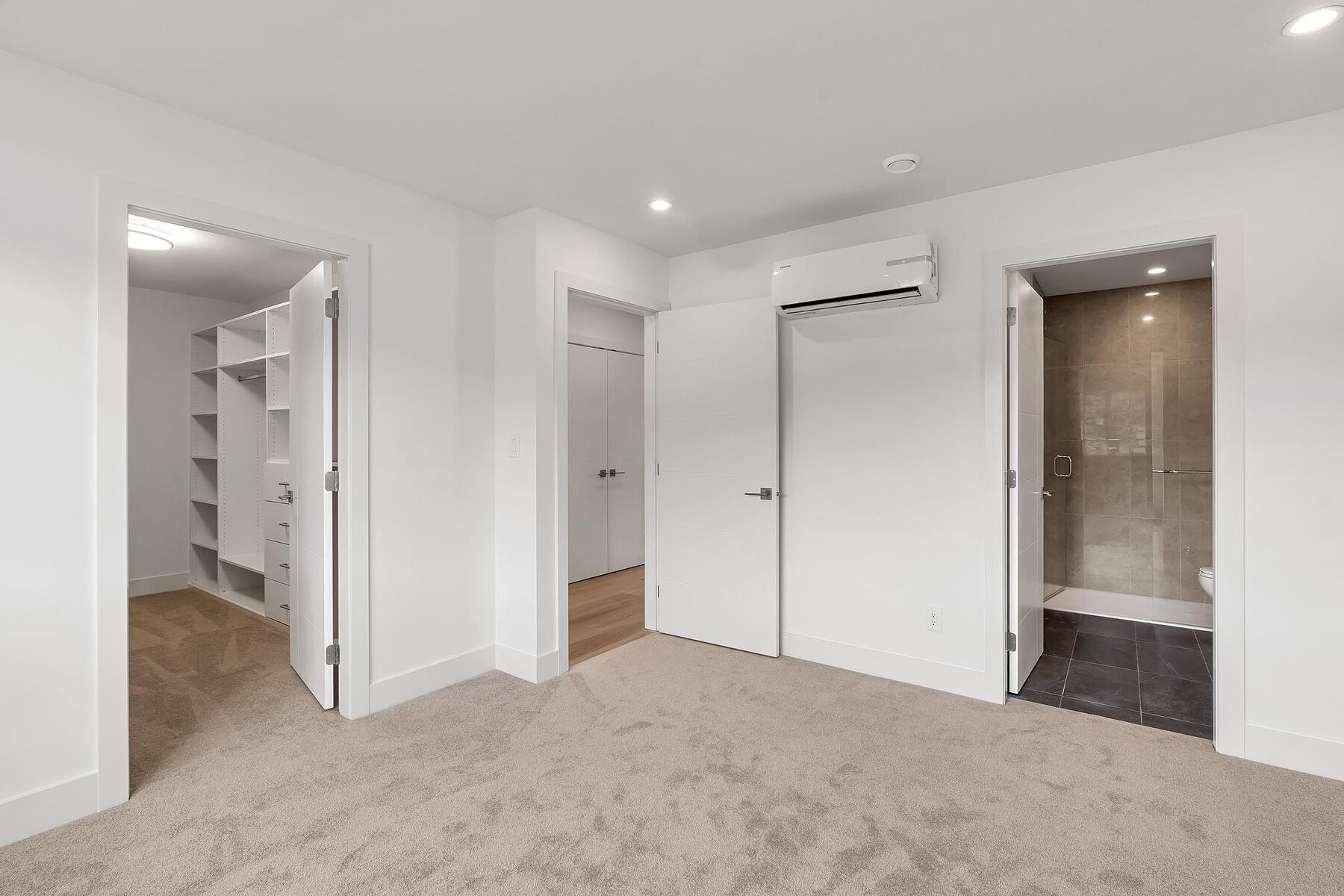  Brand New Gordon Head Townhome - 物件實景