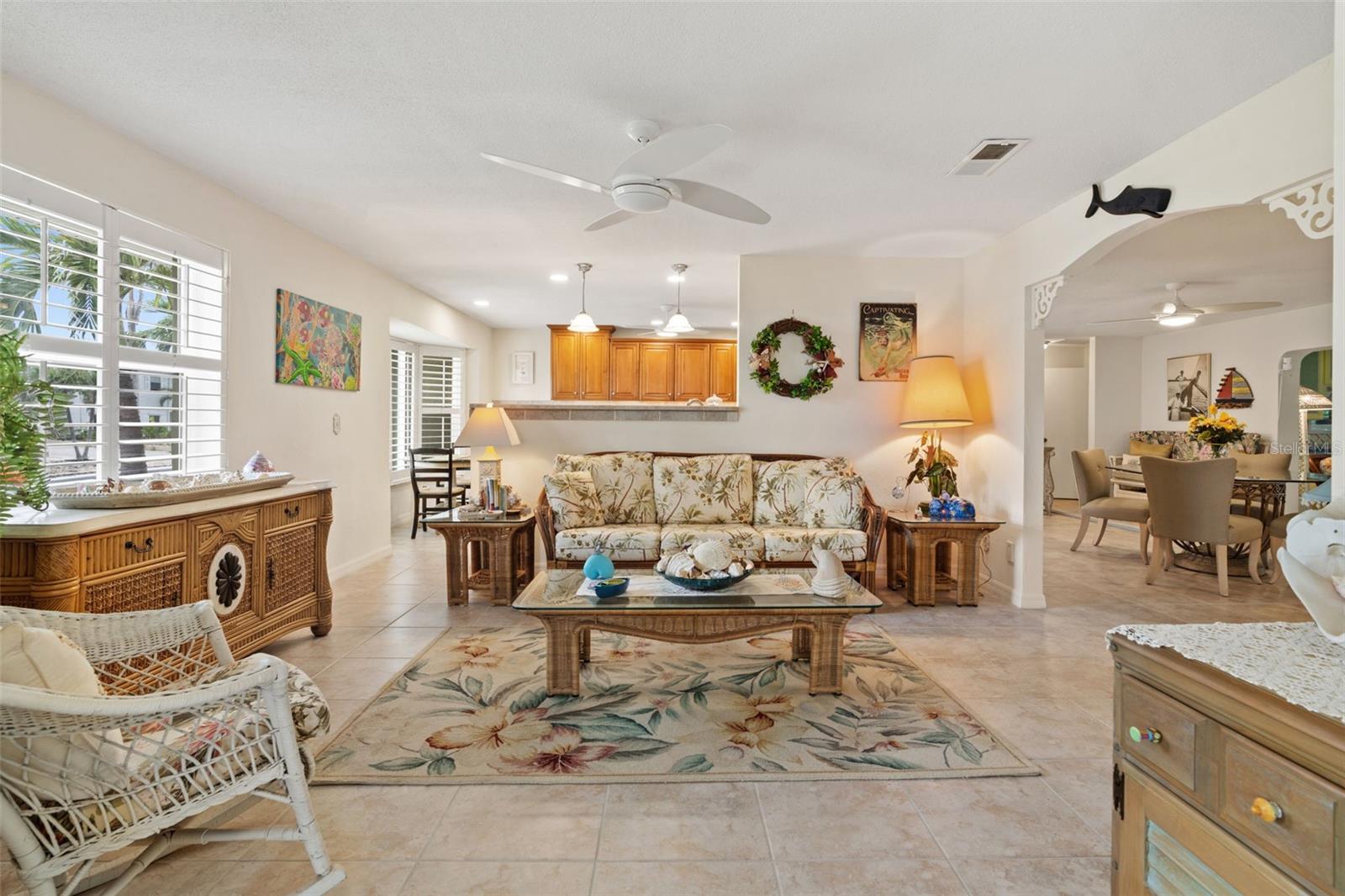 Belleair Beach, Florida, 33786, United States, 2 Bedrooms Bedrooms, ,3 BathroomsBathrooms,Residential,For Sale,1930799