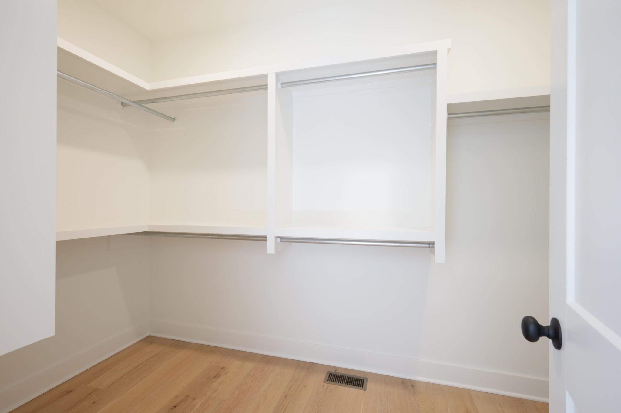 Lebanon, Tennessee, 37087, United States, 4 Bedrooms Bedrooms, ,3 BathroomsBathrooms,Residential,For Sale,1989389