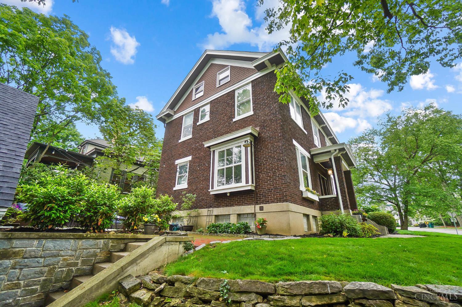 Cincinnati, Ohio, 45208, United States, 5 Bedrooms Bedrooms, ,5 BathroomsBathrooms,Residential,For Sale,1890144
