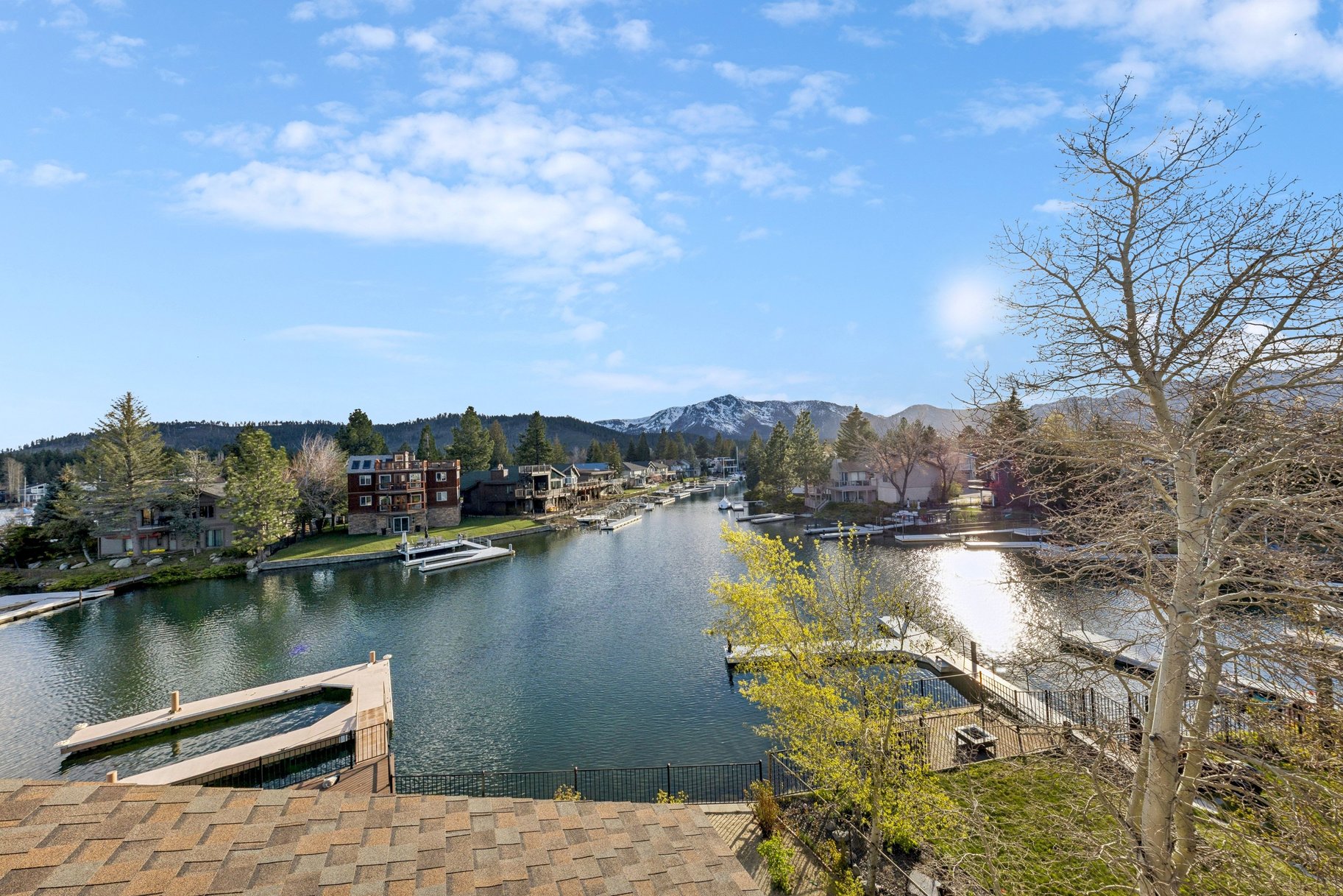  Lake Living in the Tahoe Keys includes Large dock, Party Deck and Views - 物件實景