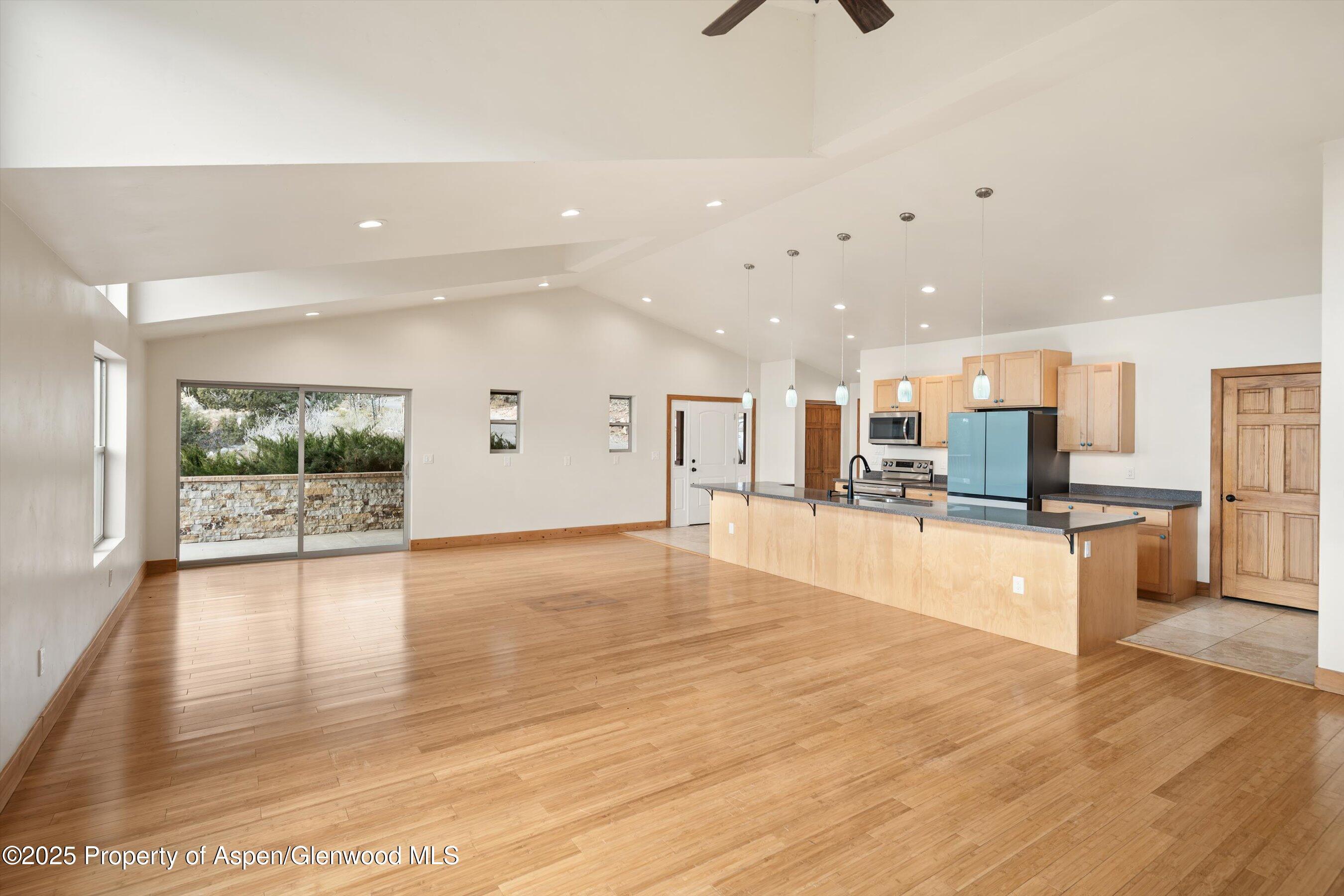 Glenwood Springs, Colorado, 81601, United States, 4 Bedrooms Bedrooms, ,3 BathroomsBathrooms,Residential,For Sale,2000714