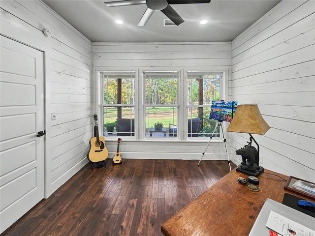 Tahlequah, Oklahoma, 74464, United States, 4 Bedrooms Bedrooms, ,4 BathroomsBathrooms,Residential,For Sale,2040103