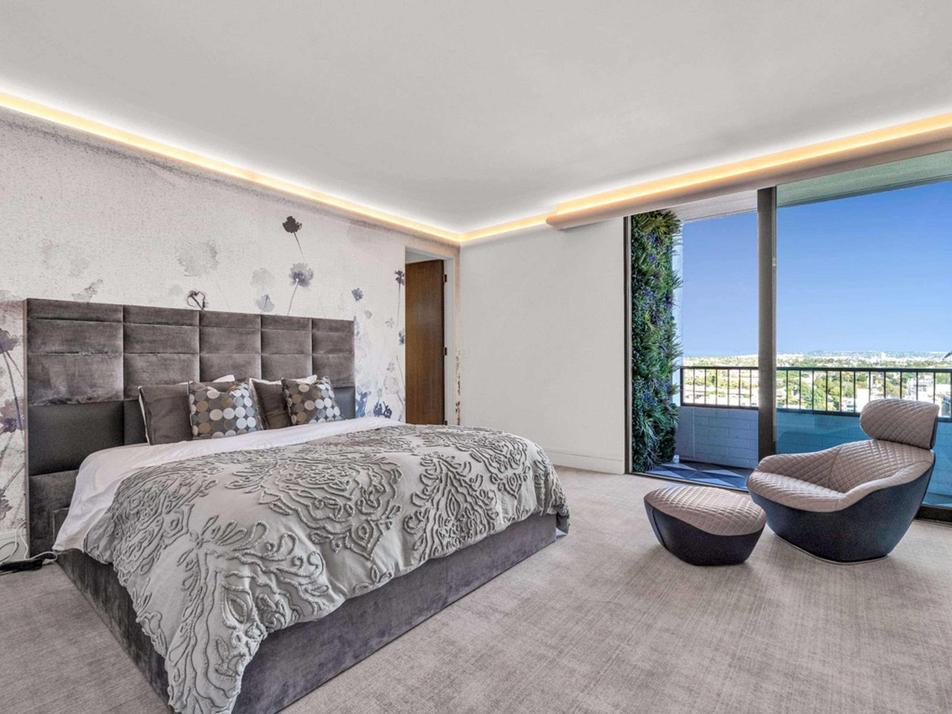  1100 Alta Loma Vista Road , West Hollywood, CA 90069 - 物件實景