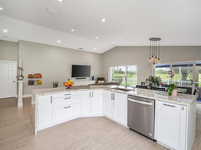 Pembroke Pines, Florida, 33027, United States, 3 Bedrooms Bedrooms, ,2 BathroomsBathrooms,Residential,For Sale,1885741
