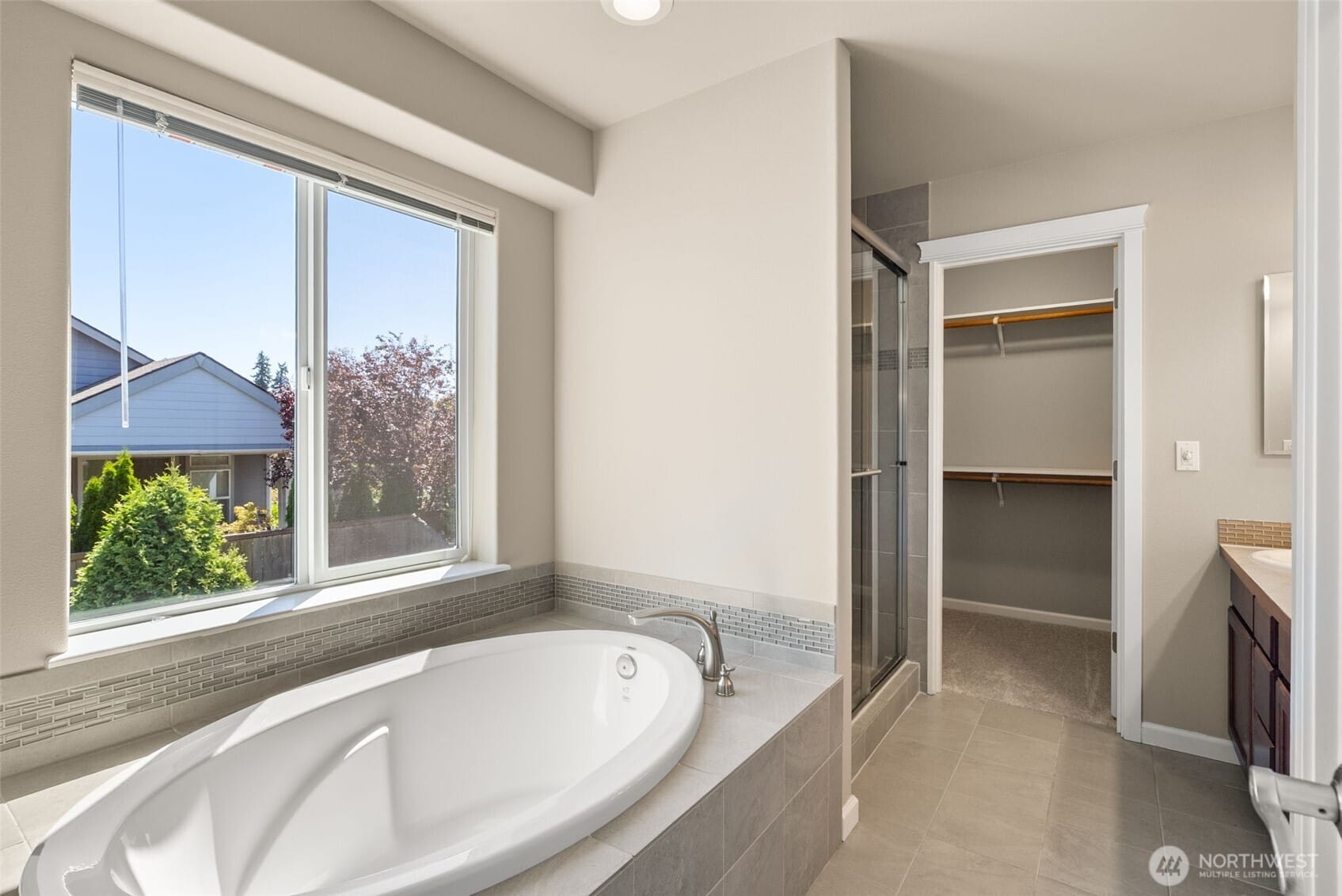 Puyallup, Washington, 98374, United States, 4 Bedrooms Bedrooms, ,3 BathroomsBathrooms,Residential,For Sale,1903446