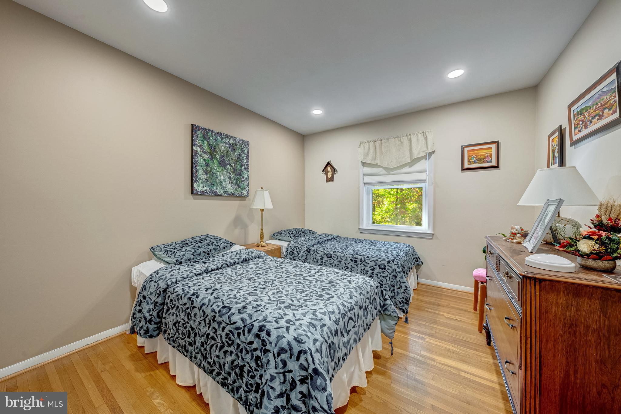 Springfield, Virginia, 22152, United States, 3 Bedrooms Bedrooms, ,3 BathroomsBathrooms,Residential,For Sale,1982365