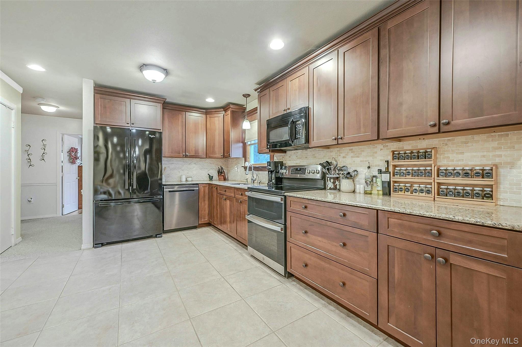 Sound Beach, New York, 11789, United States, 4 Bedrooms Bedrooms, ,2 BathroomsBathrooms,Residential,For Sale,1994513