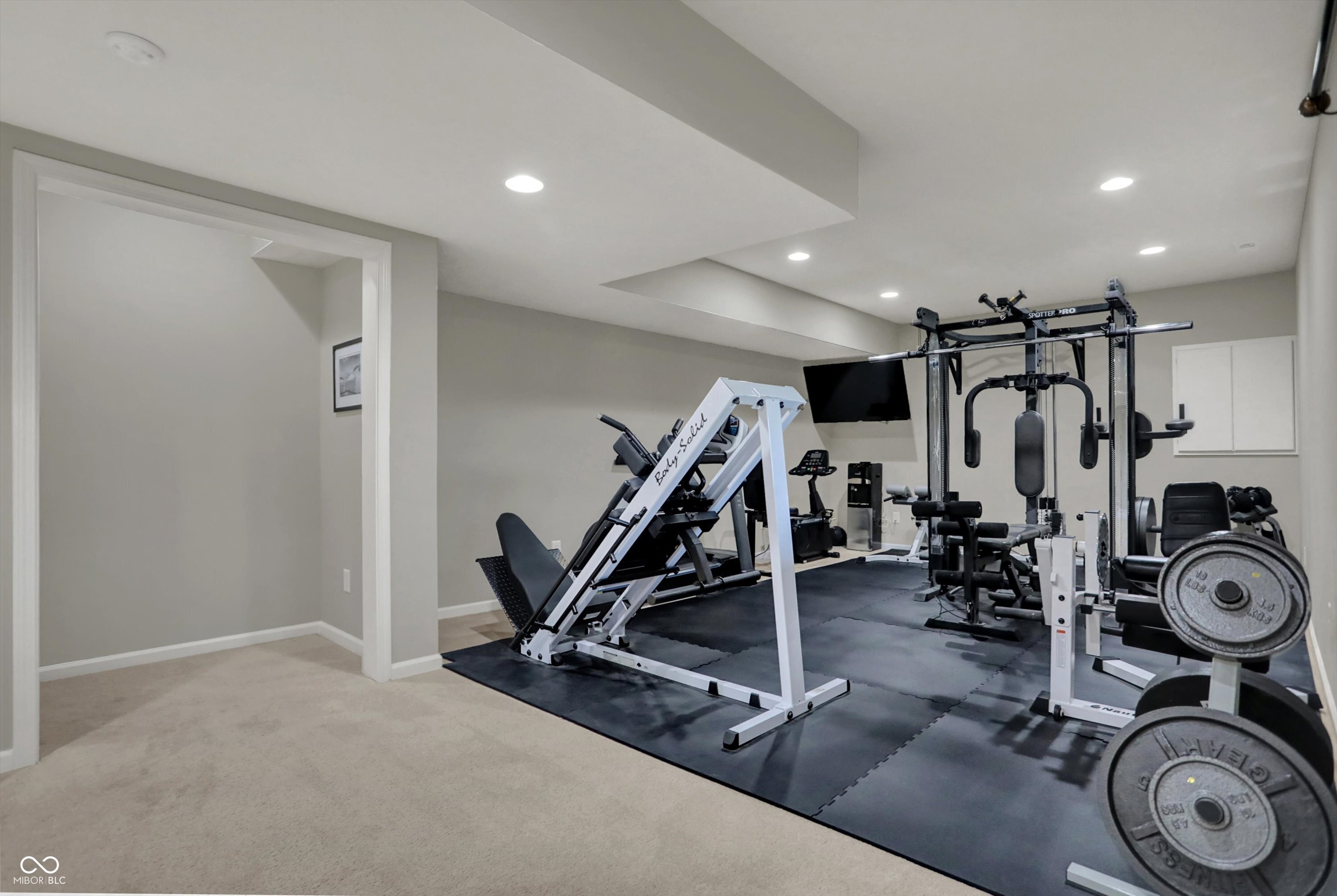 Zionsville, Indiana, 46077, United States, 4 Bedrooms Bedrooms, ,4 BathroomsBathrooms,Residential,For Sale,1880613