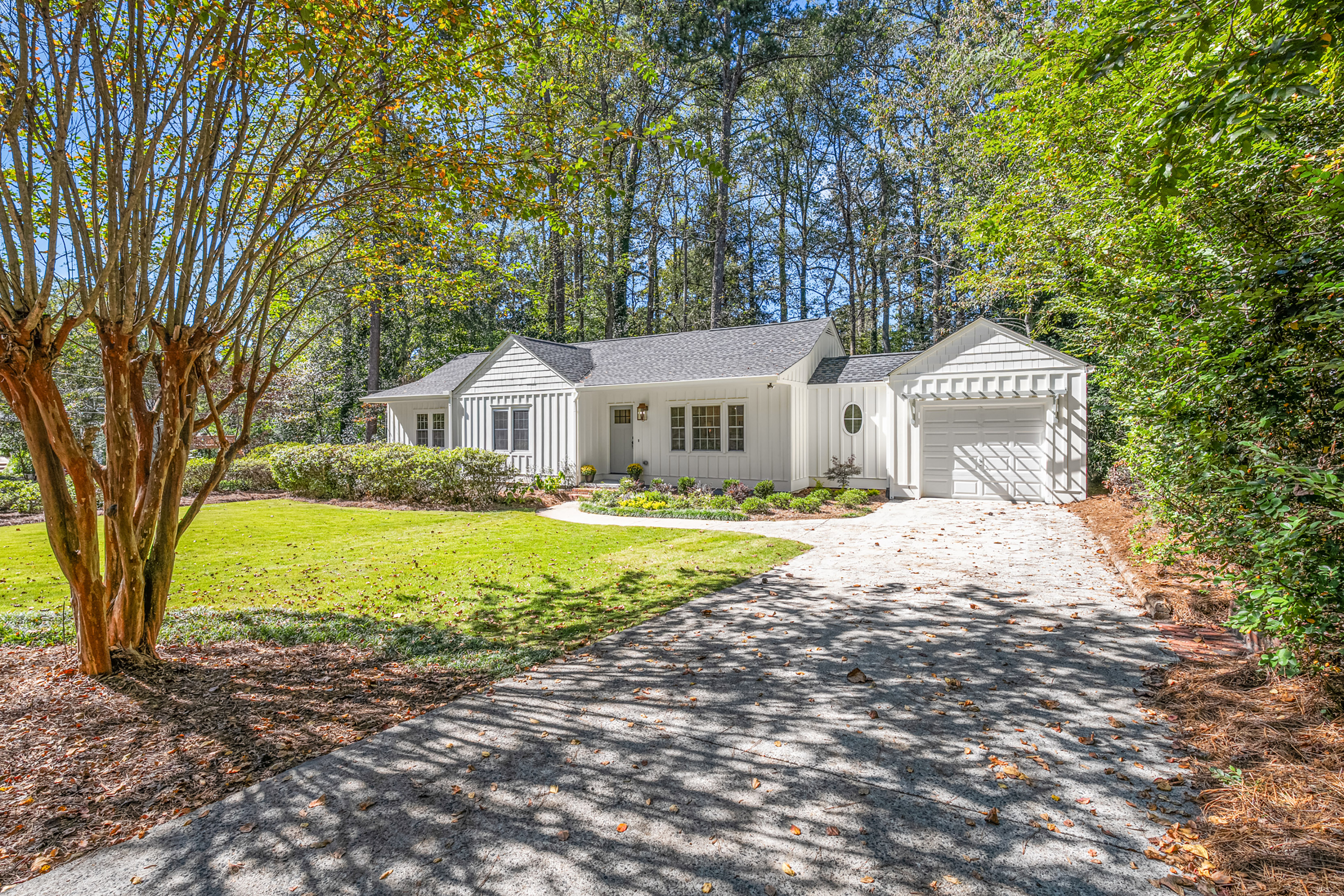  Completely Renovated 1950s Cottage in the Heart of Smyrna