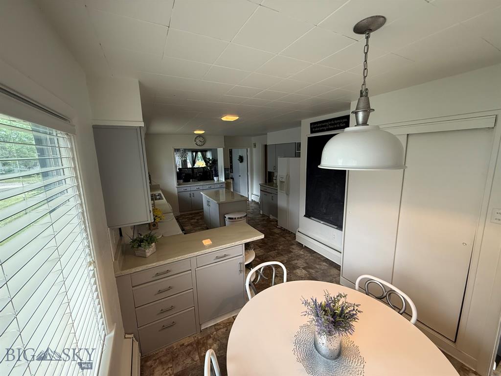 Butte, Montana, 59701, United States, 5 Bedrooms Bedrooms, ,3 BathroomsBathrooms,Residential,For Sale,1981249