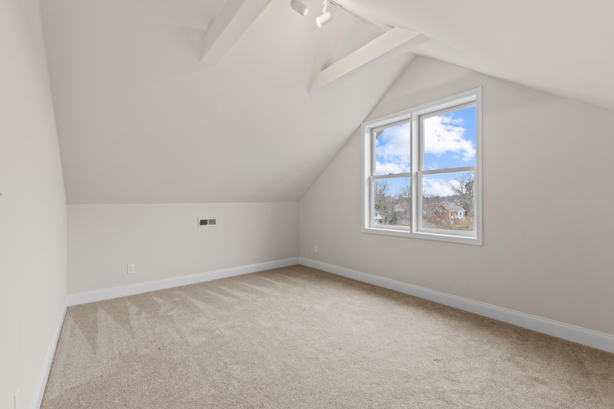  133 Lake View Drive, Annapolis, MD, 21403 - 物件實景