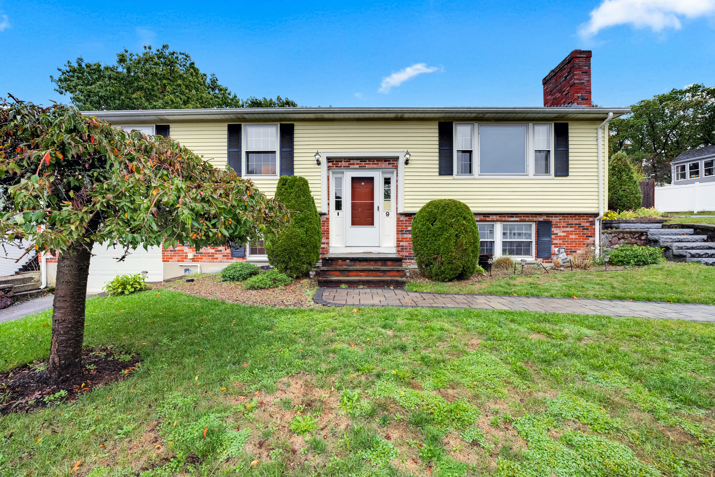 Wakefield, Massachusetts, 01880, United States, 4 Bedrooms Bedrooms, ,3 BathroomsBathrooms,Residential,For Sale,1978637