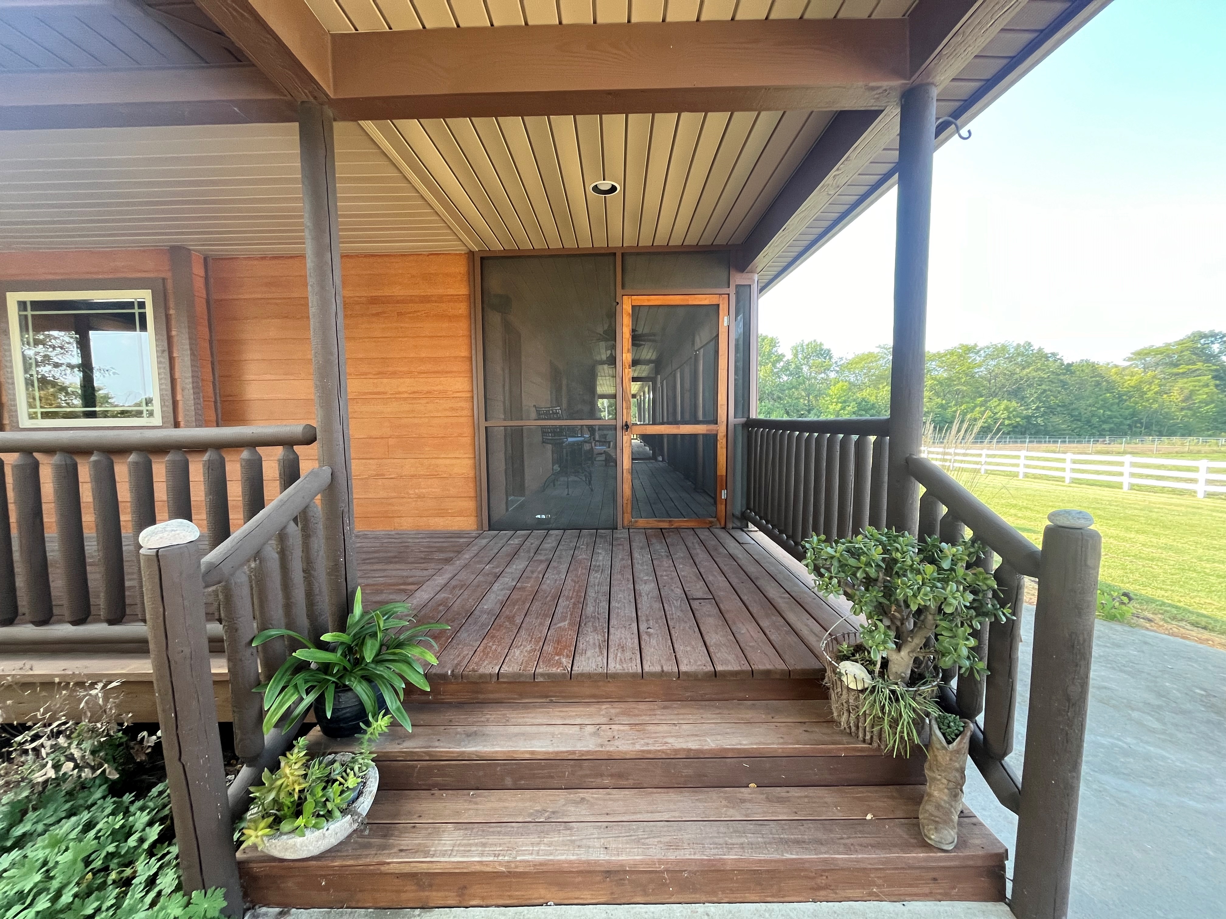 Chillicothe, Missouri, 64601, United States, 3 Bedrooms Bedrooms, ,3 BathroomsBathrooms,Residential,For Sale,1924445