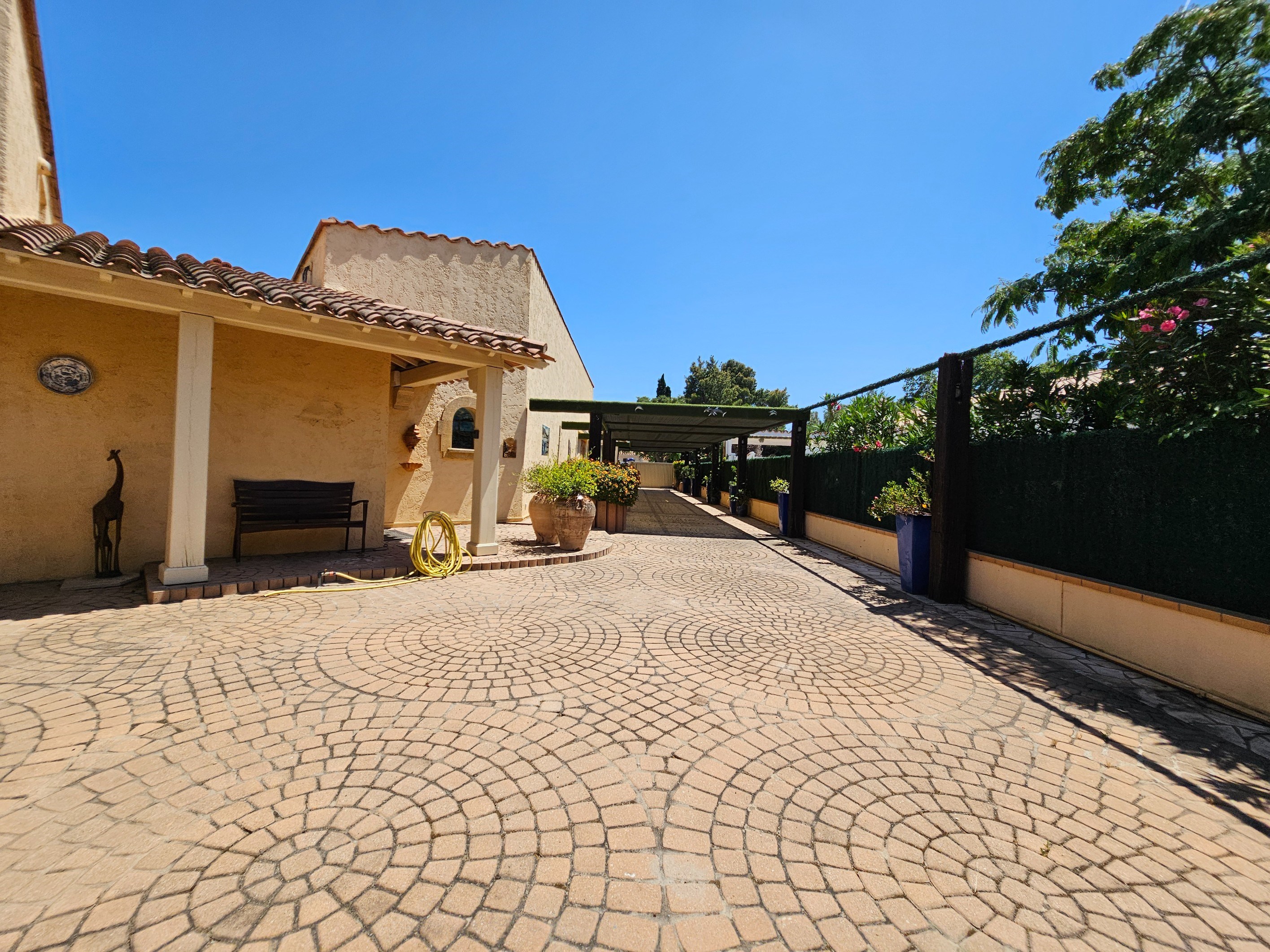  West of Perpignan, within a secure private estate with a resident guard. - 物件實景
