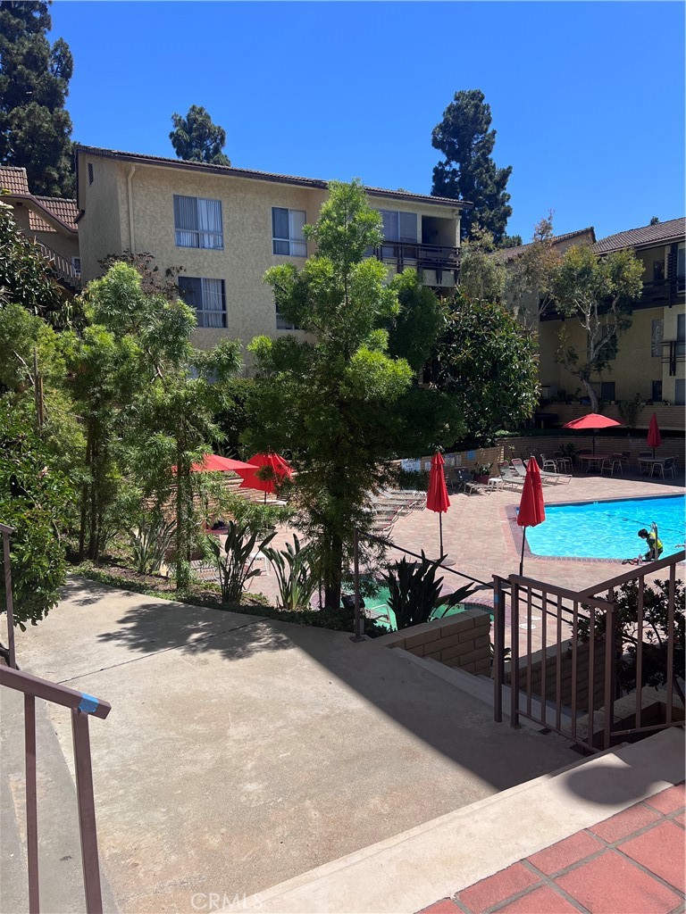Culver City, California, 90230, United States, 2 Bedrooms Bedrooms, ,1 BathroomBathrooms,Residential,For Sale,1902529