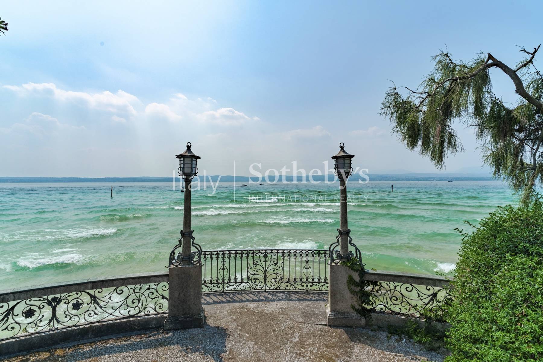  Unrivalled waterfront estate on Lake Garda - 物件實景