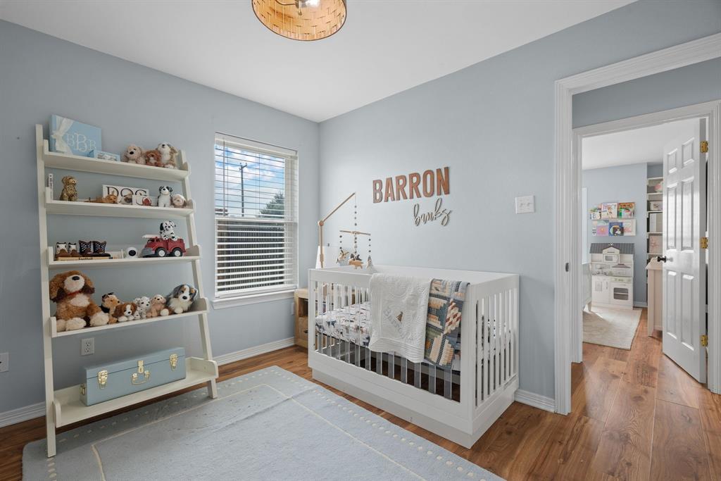 Waxahachie, Texas, 75165, United States, 3 Bedrooms Bedrooms, ,3 BathroomsBathrooms,Residential,For Sale,1987029